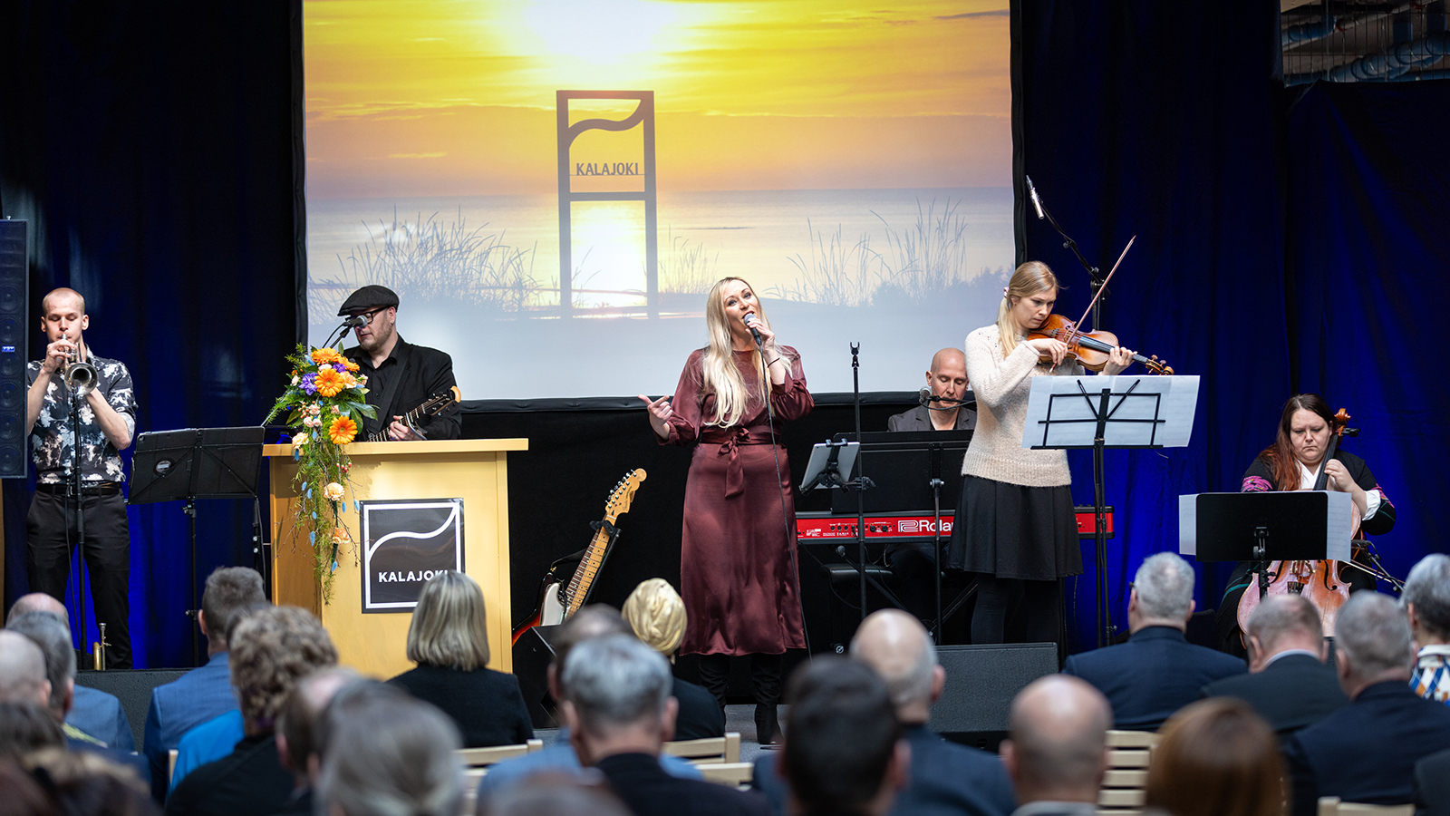 Kalajoki Ensemble -kokoonpano esiintymässä.