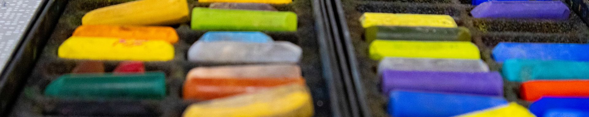 Eri värisiä väriliituja.