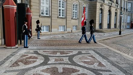 Royal palace guard changing
